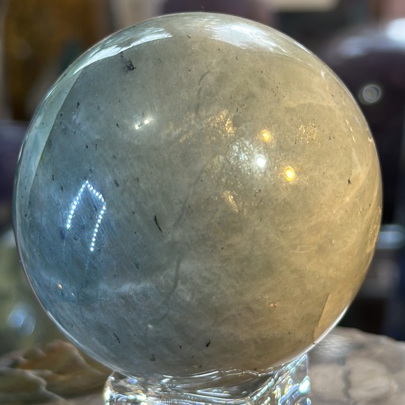 🔥SALE🔥 Green Moonstone Crystal Sphere With Flash! Watch The Video! - Picture 4 of 6